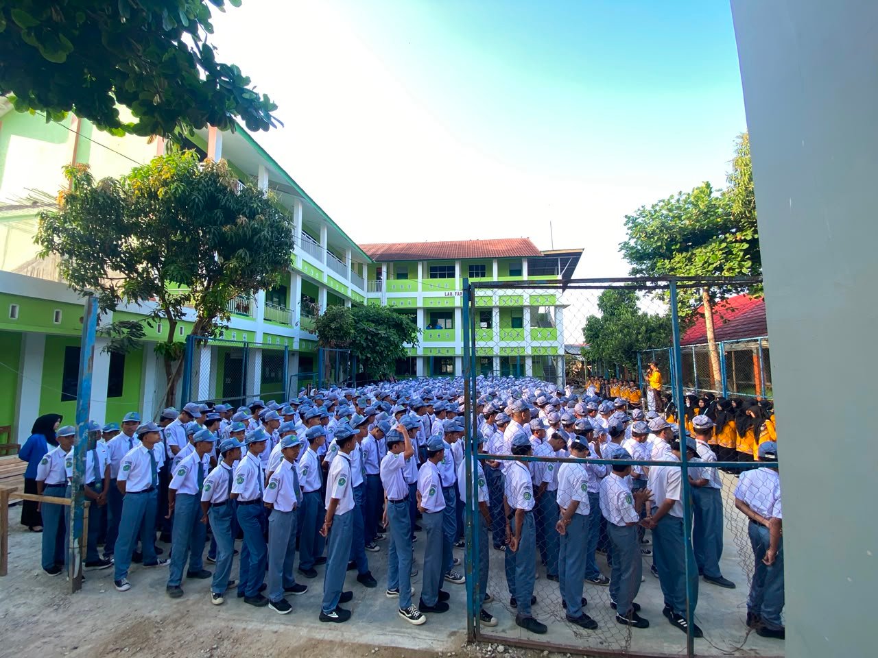 Kegiatan apel para Siswa-Siswi muhammadiyah 1 pringsewu